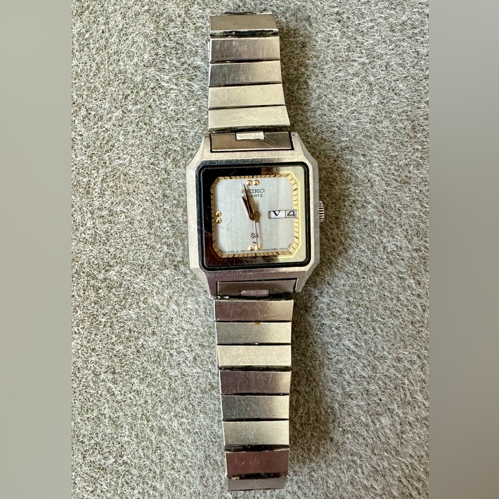 SEIKO Quartz Vintage Water Resistant Stainless Steel Women’s Watch (not working)